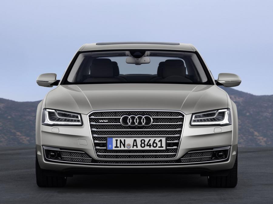  Audi A8L W12 Quattro (D4) 2013 года  (WW) (фото 21 из 24)